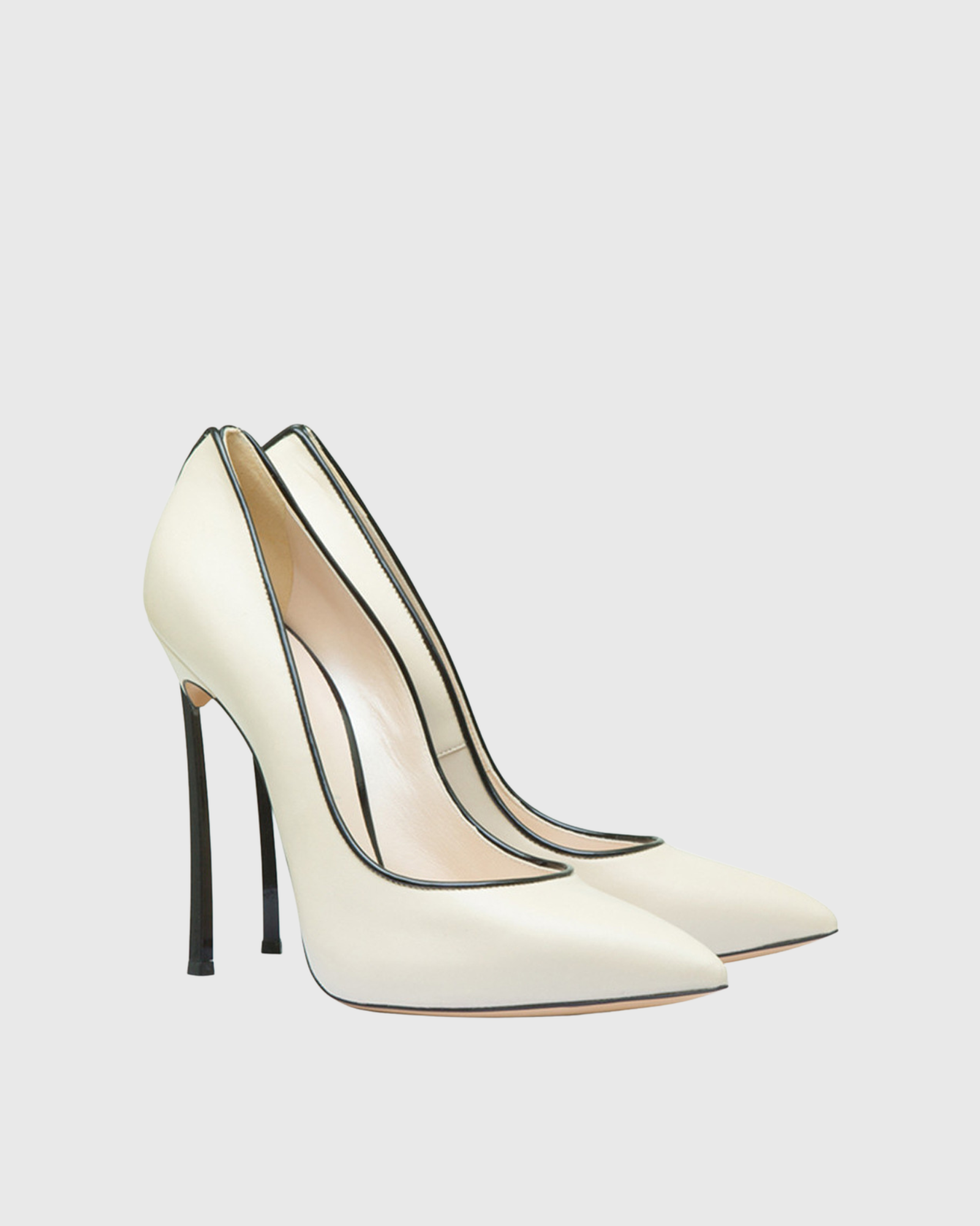 Leandra Splicing Pumps In White