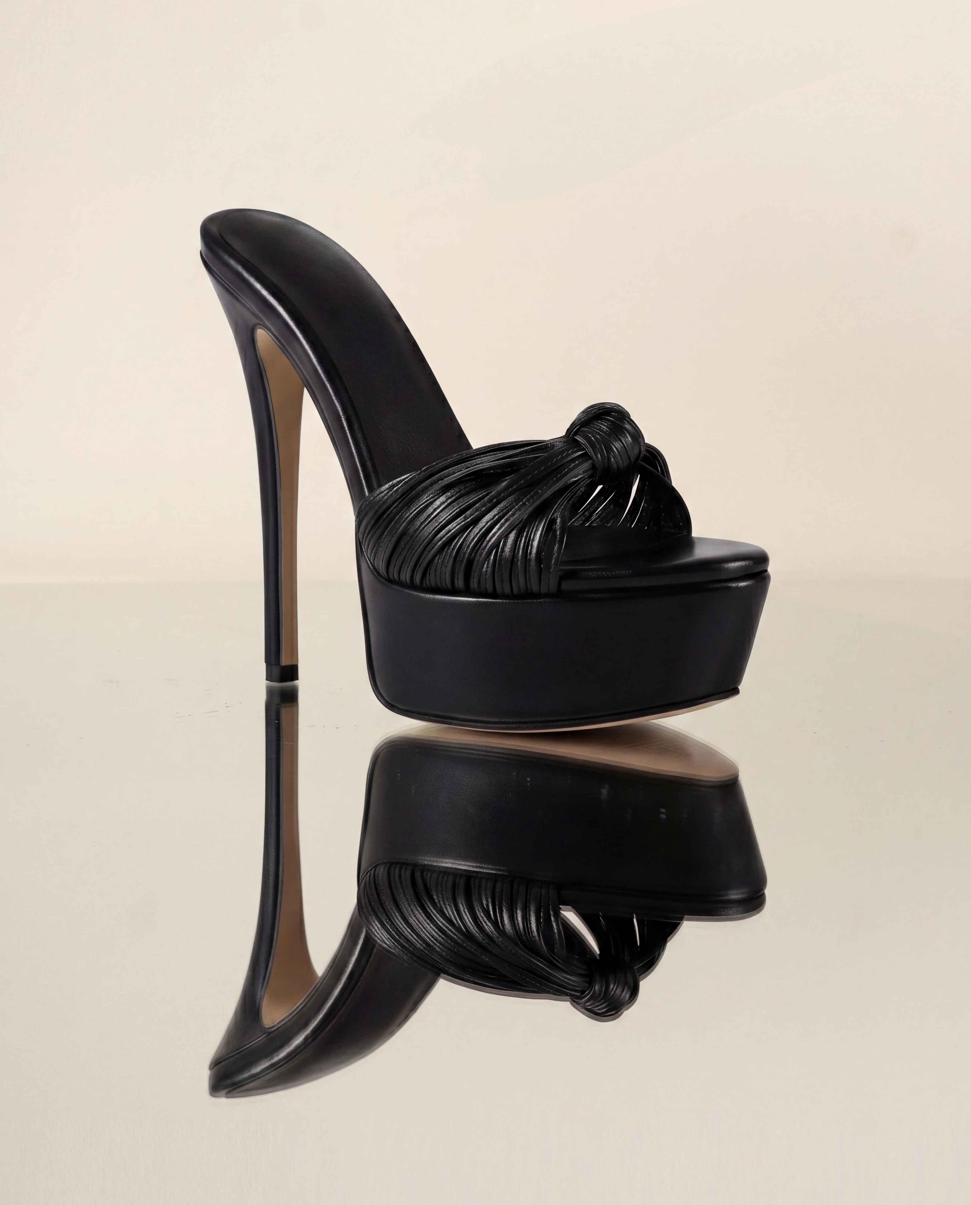 Satu Bow Platform Mules In Black