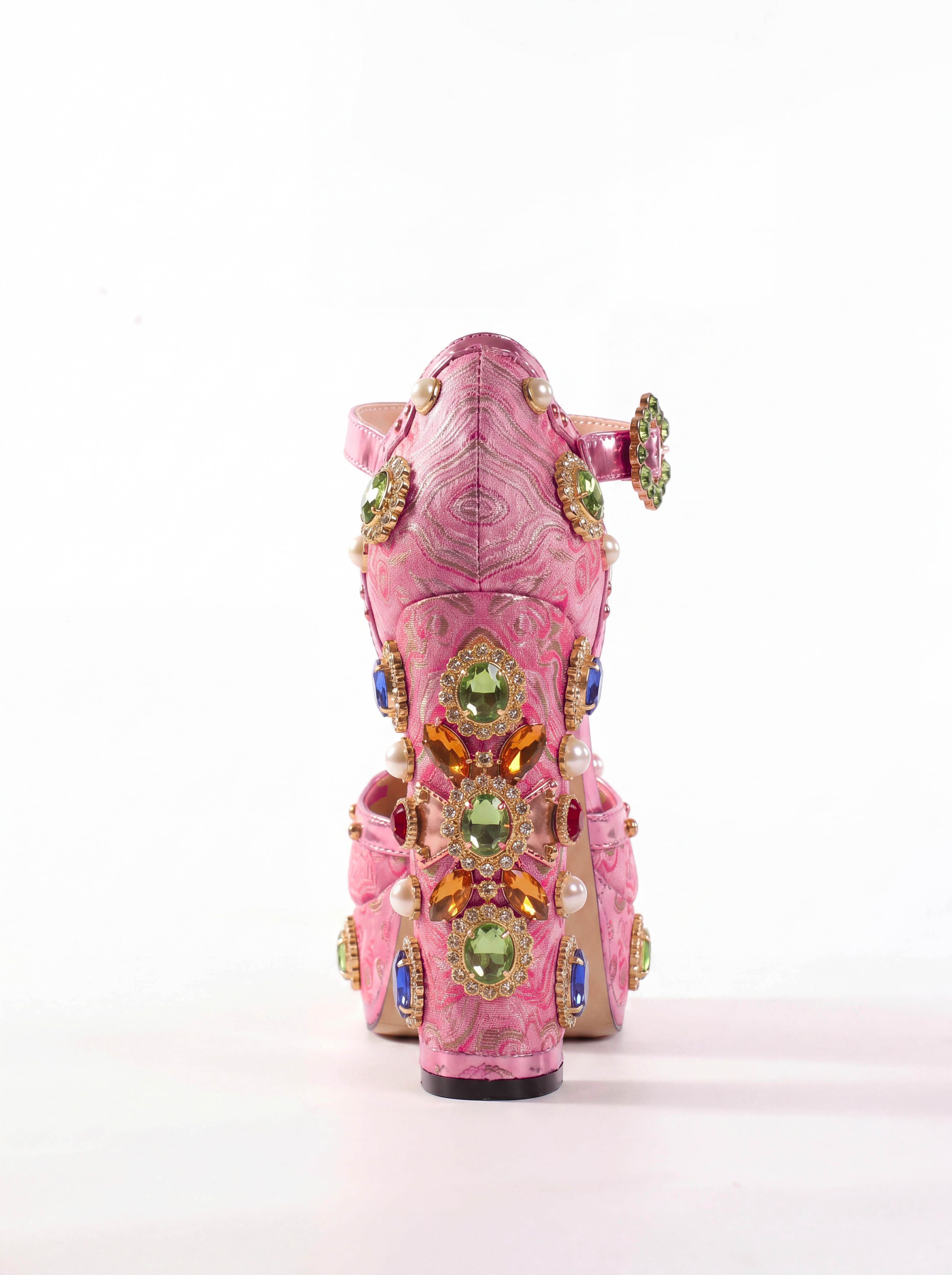 Valeria Gem Vintage Platform Sandals In Pink