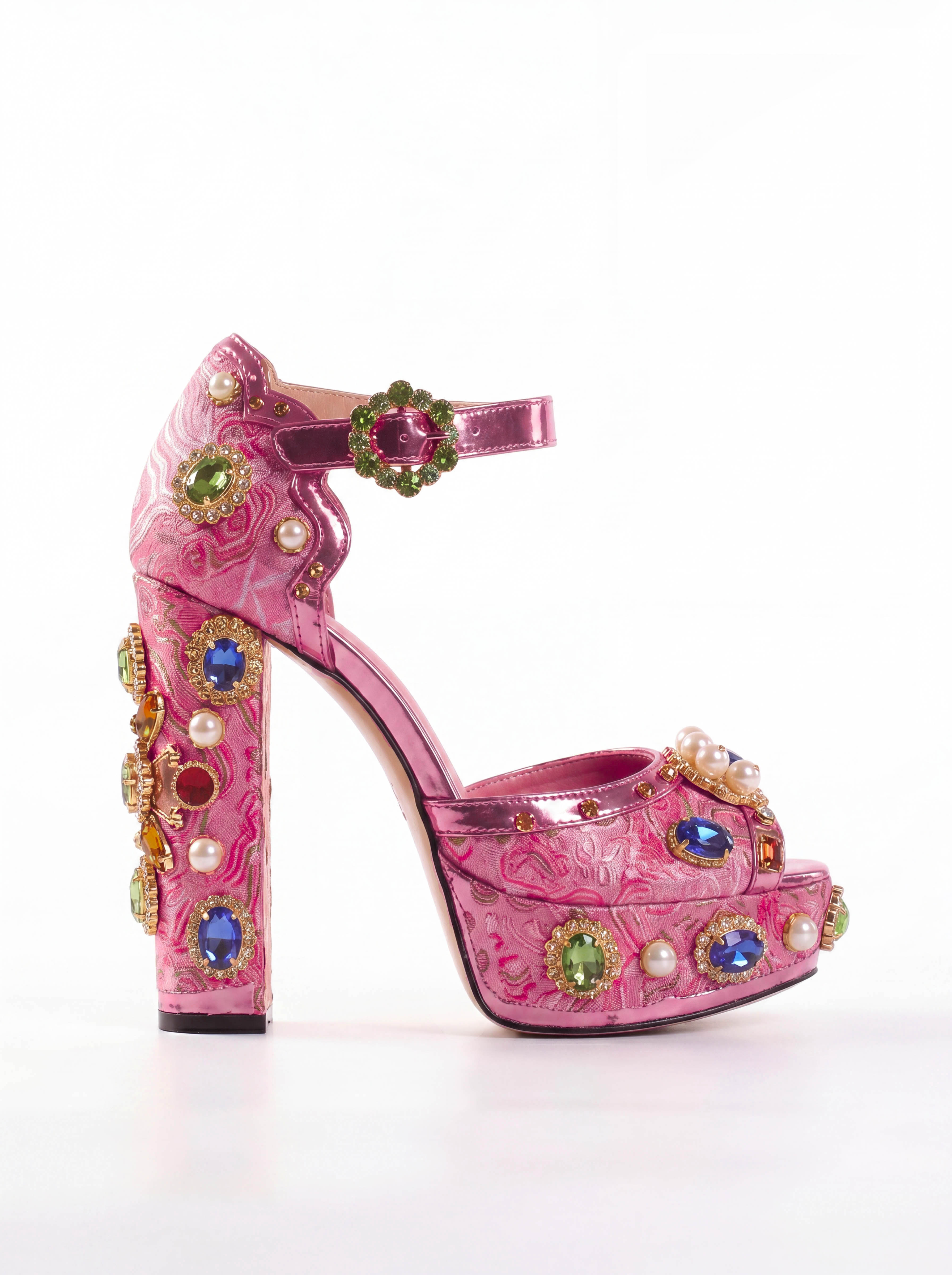 Valeria Gem Vintage Platform Sandals In Pink