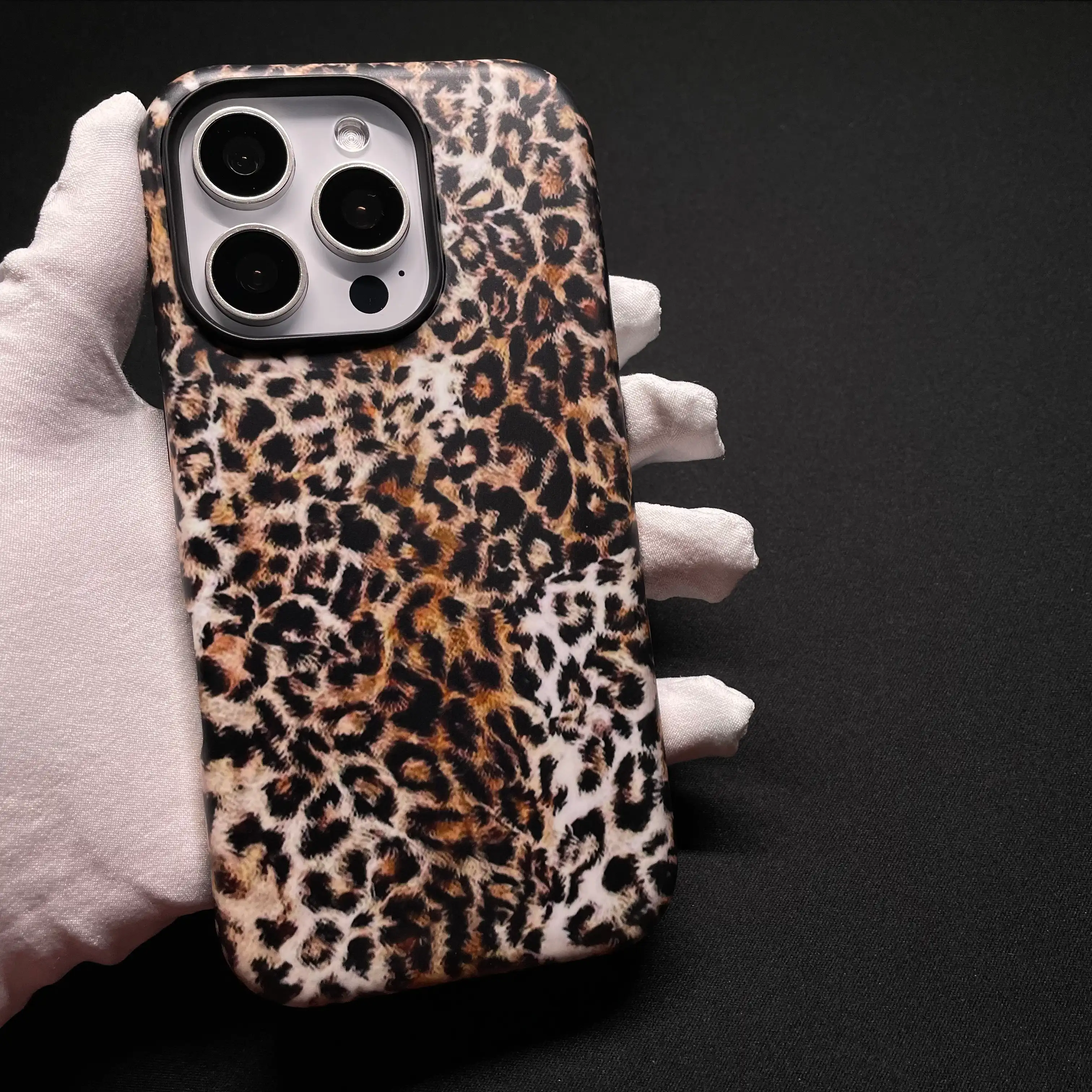Retro Leopard