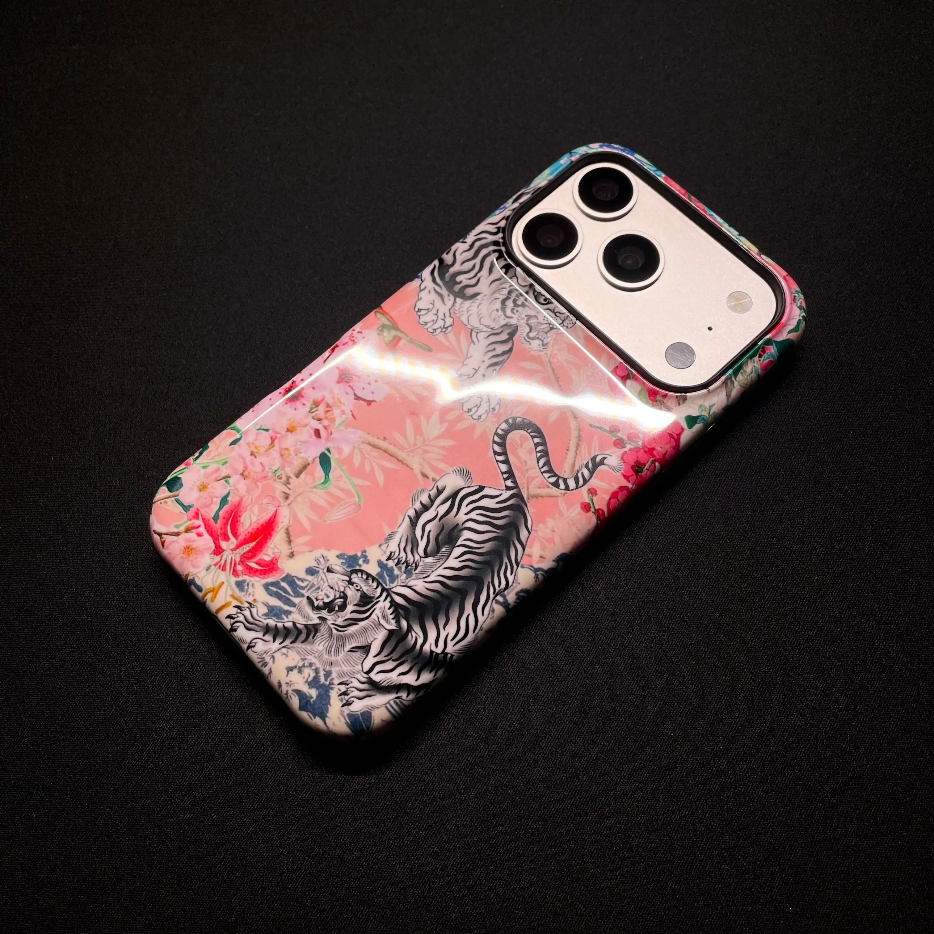 Bold Tiger & Soft Bloom