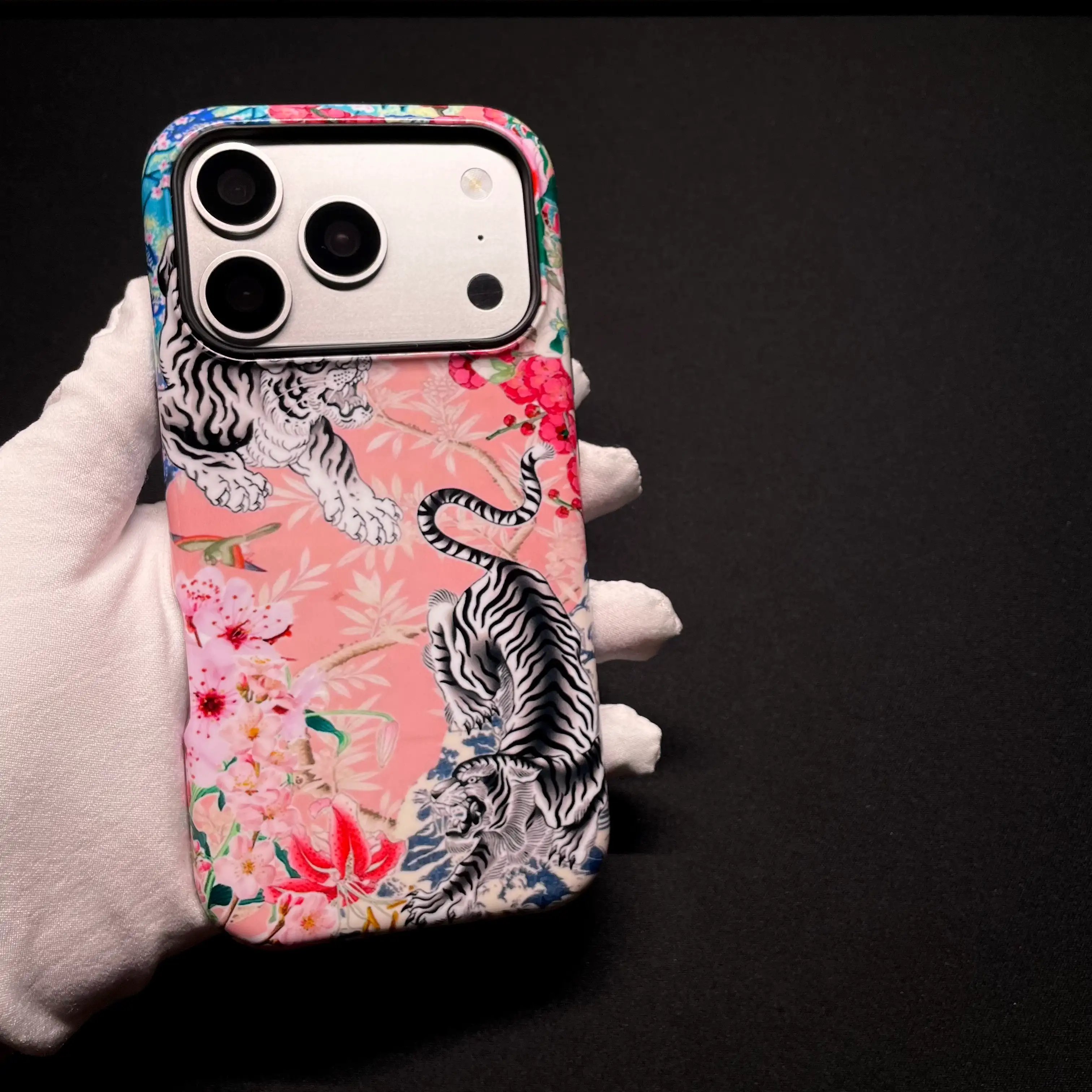 Bold Tiger & Soft Bloom