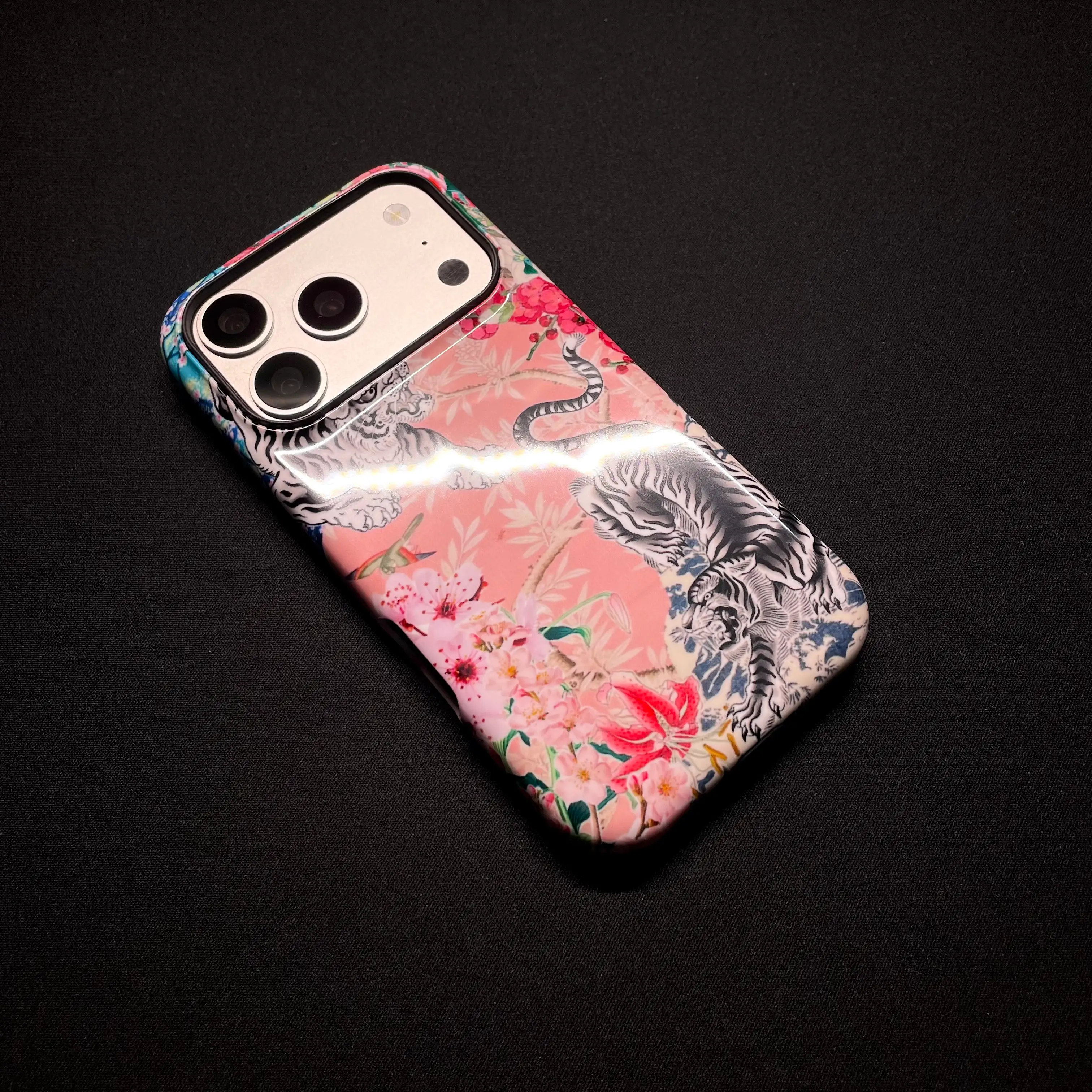 Bold Tiger & Soft Bloom