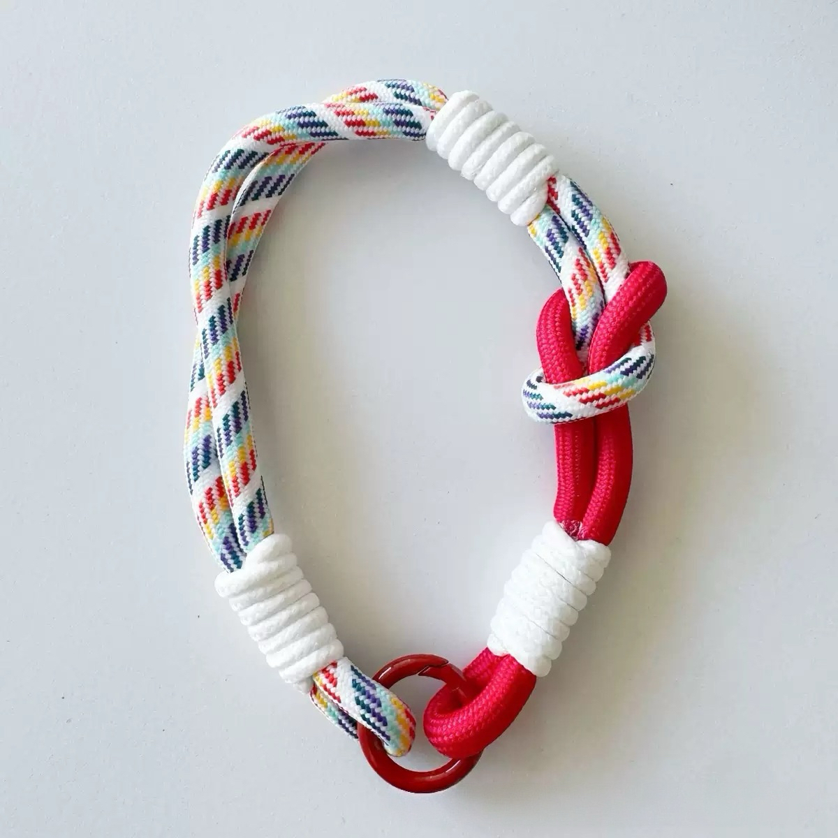 Color-block single-loop lanyard