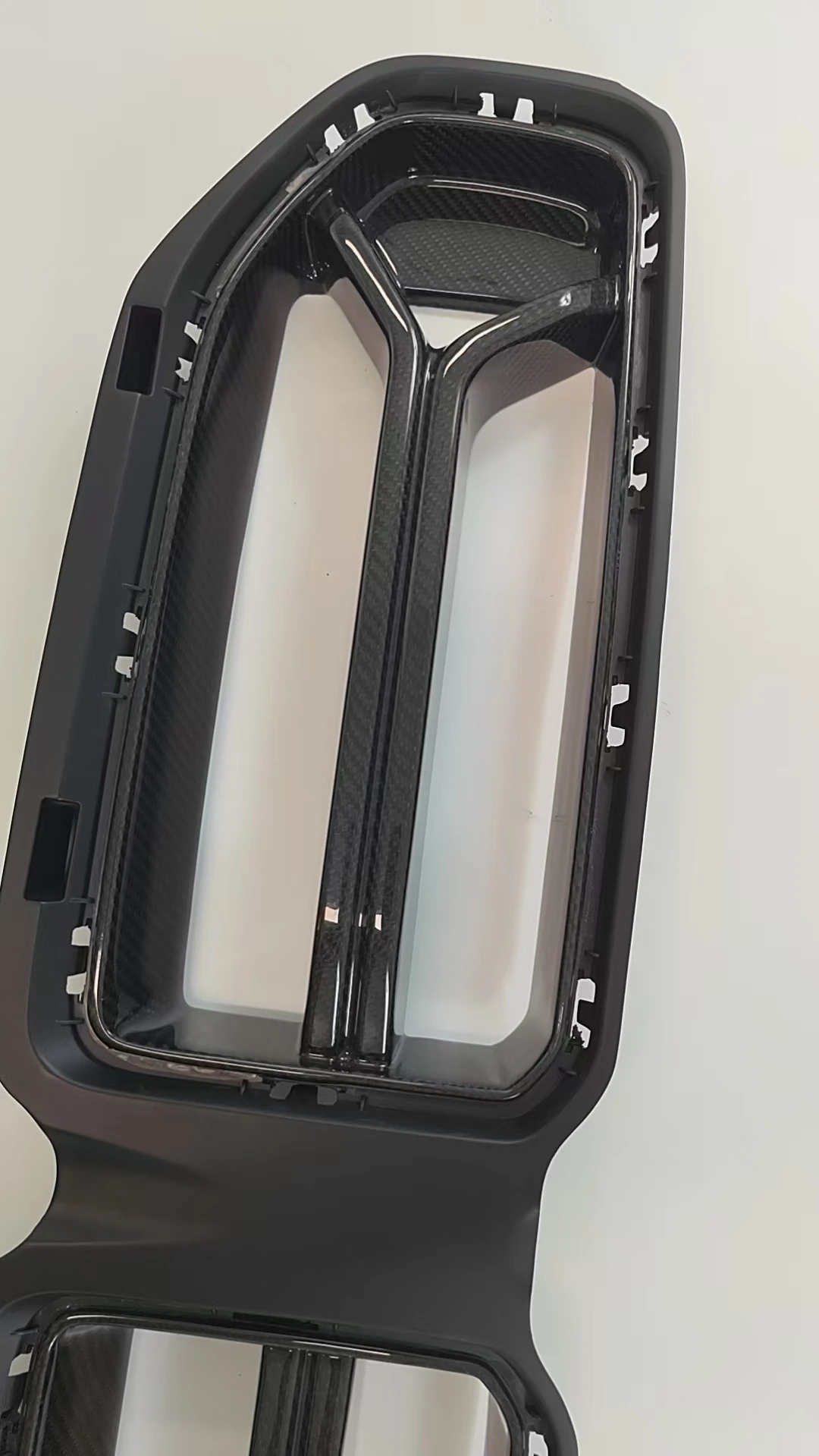 High Quality Dry Carbon Fiber Auto Accessories CSL Type Front Bumper Grille for BMW G87 M2 2022+