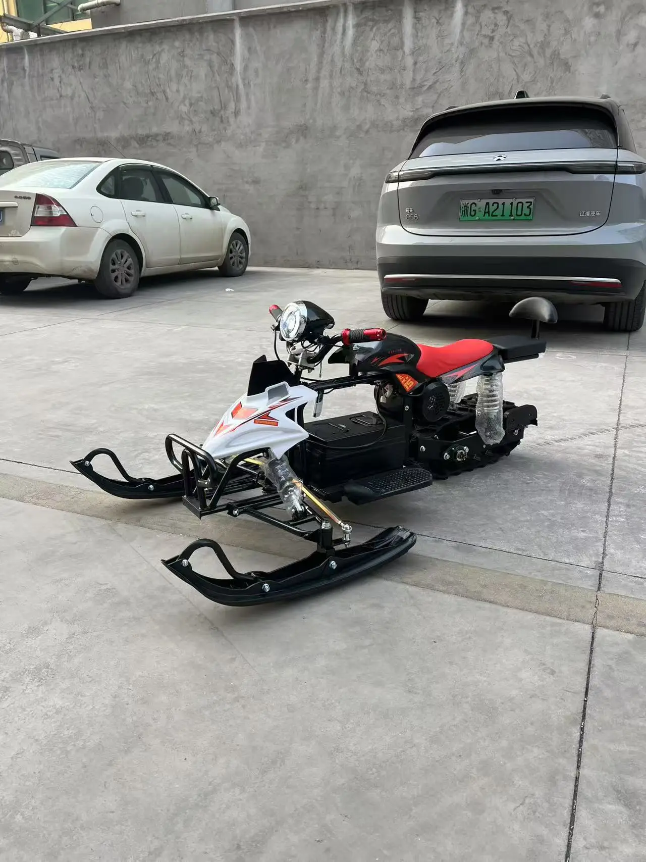 500W Electric Snowmobile for Outdoor Adventures for Trail & Touring