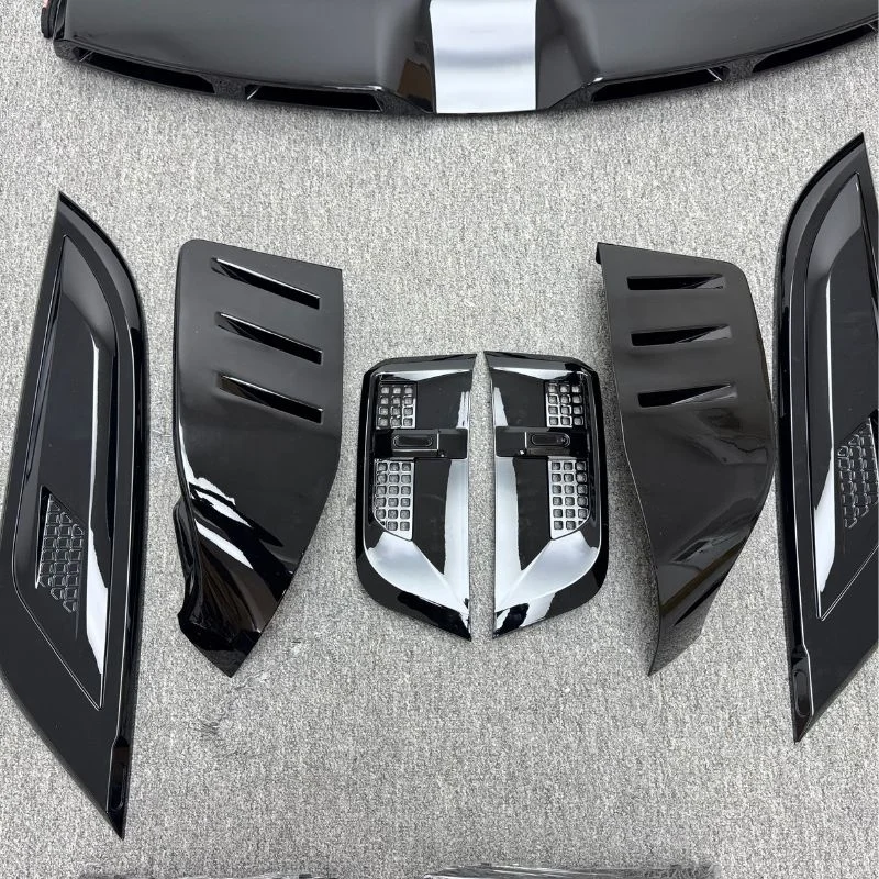 Urban Style Body Kit Glossy Black for Land Rover Defender 90 110 With Pedal Tire Cover Fog Light High Quality