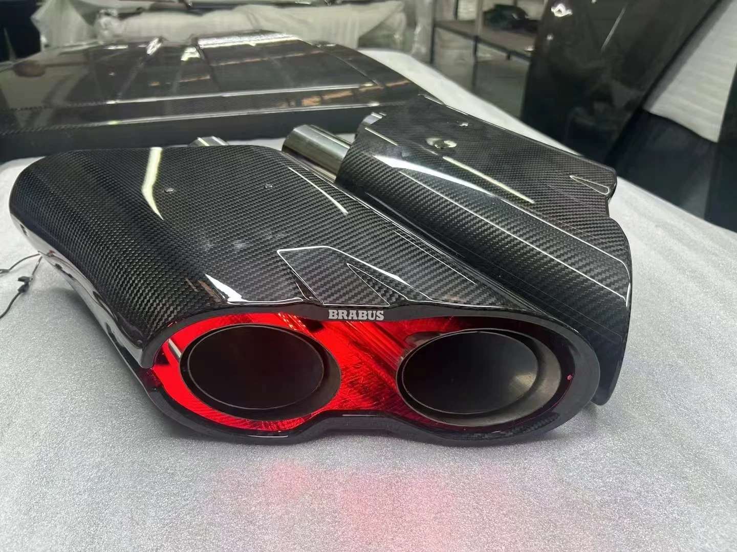 For OEM G900 Rocket Style Dry Carbon Fiber Car Rear Exhaust Pipe Led Decoration Protection