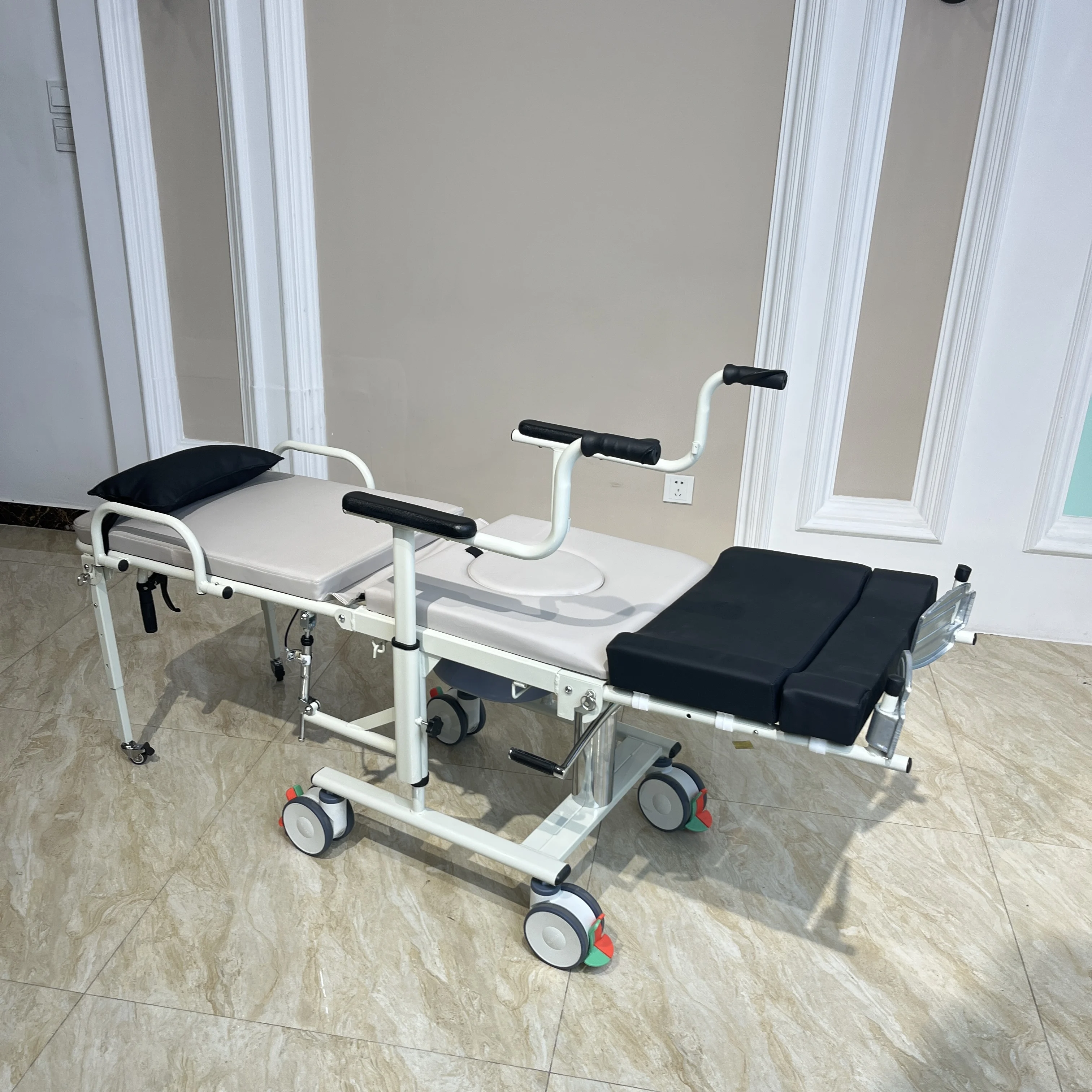 Paralyzed Elderly Lifting Hydraulic Nursing Transfer Device, Multi-functional Mobile Chair for Disabled People
