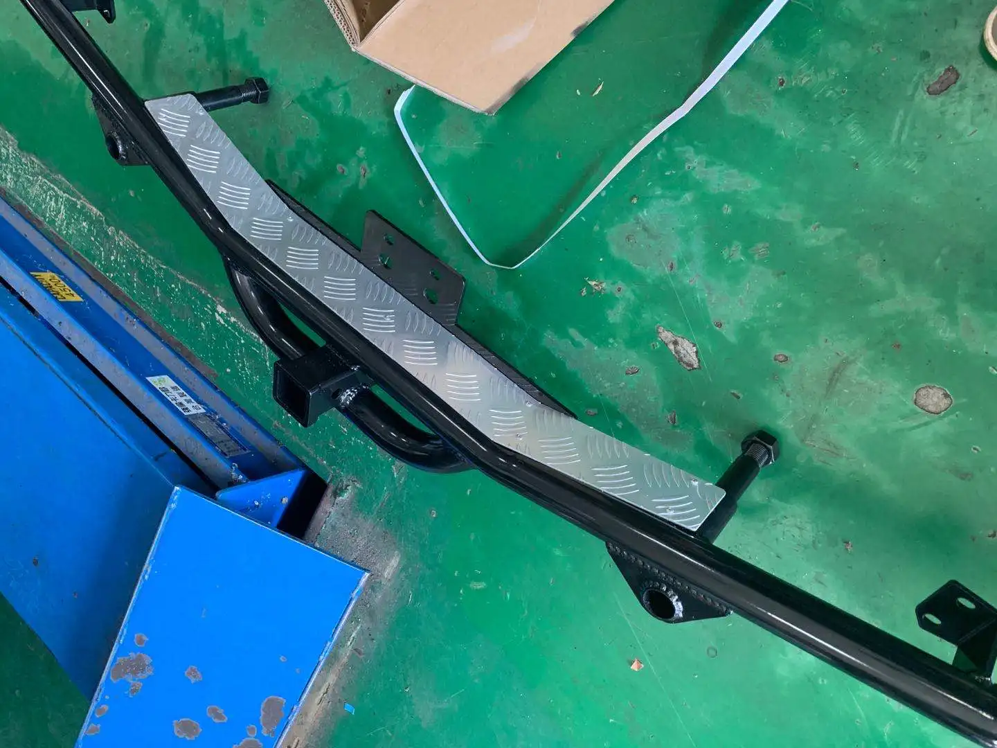 4x4 Steel Rear Bumper Accessories Offroad Rear Bull bar Fit for Land Rover Defender 90 110