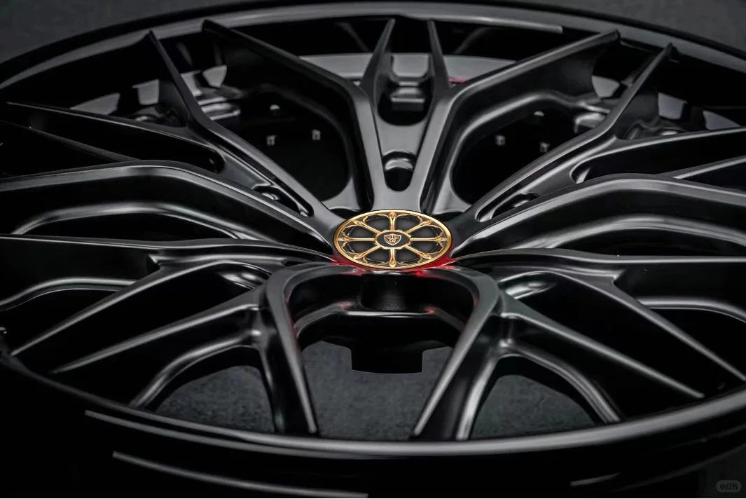 Hyper Black 2 Pieces Hot Selling Forged Stagger Aluminum Alloy Rims for Luxury C8 BMW Ferrari Deep Concave 16-26 Inch Wheel