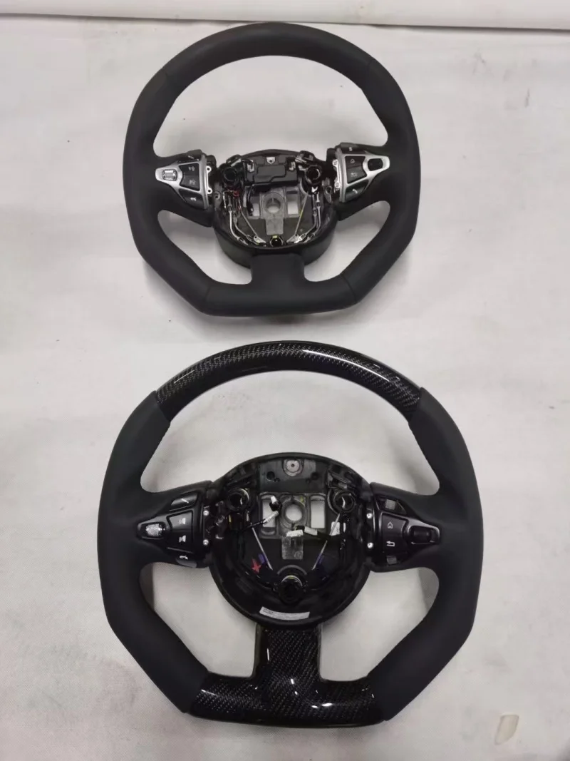 Suitable for Aston Martin Vantage DB11 DBS Silver Ring Nappa Leather Carbon Fiber Steering Wheel JY53-3600-AA