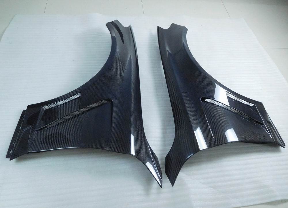 Carbon Fiber Car Auto Wheel Fenders for Mercedes-Benz W205 AMG C63