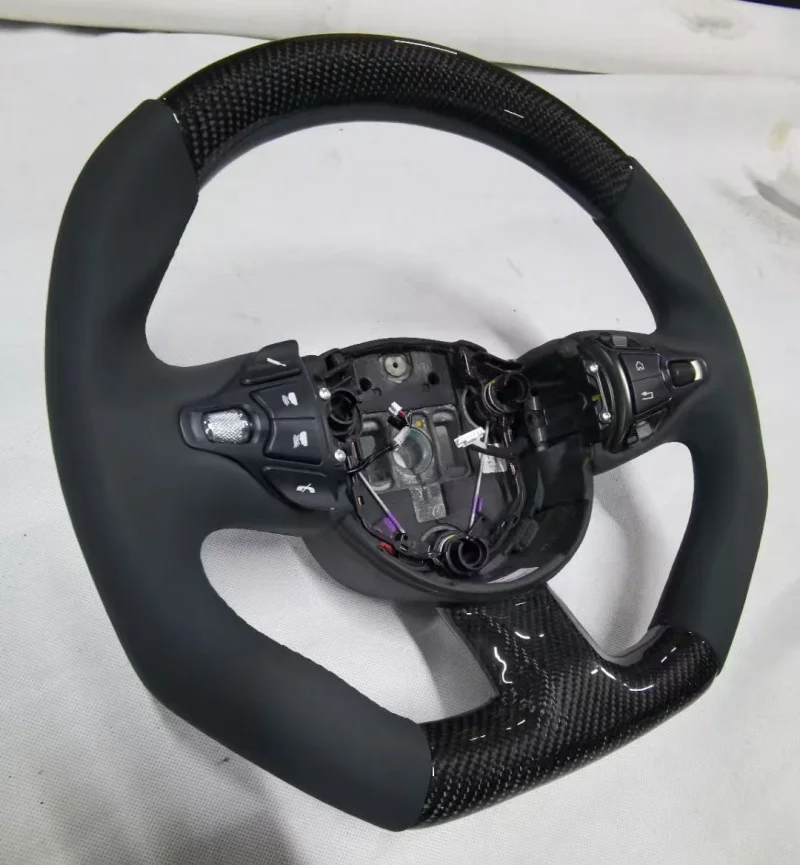 Suitable for Aston Martin Vantage DB11 DBS Silver Ring Nappa Leather Carbon Fiber Steering Wheel JY53-3600-AA