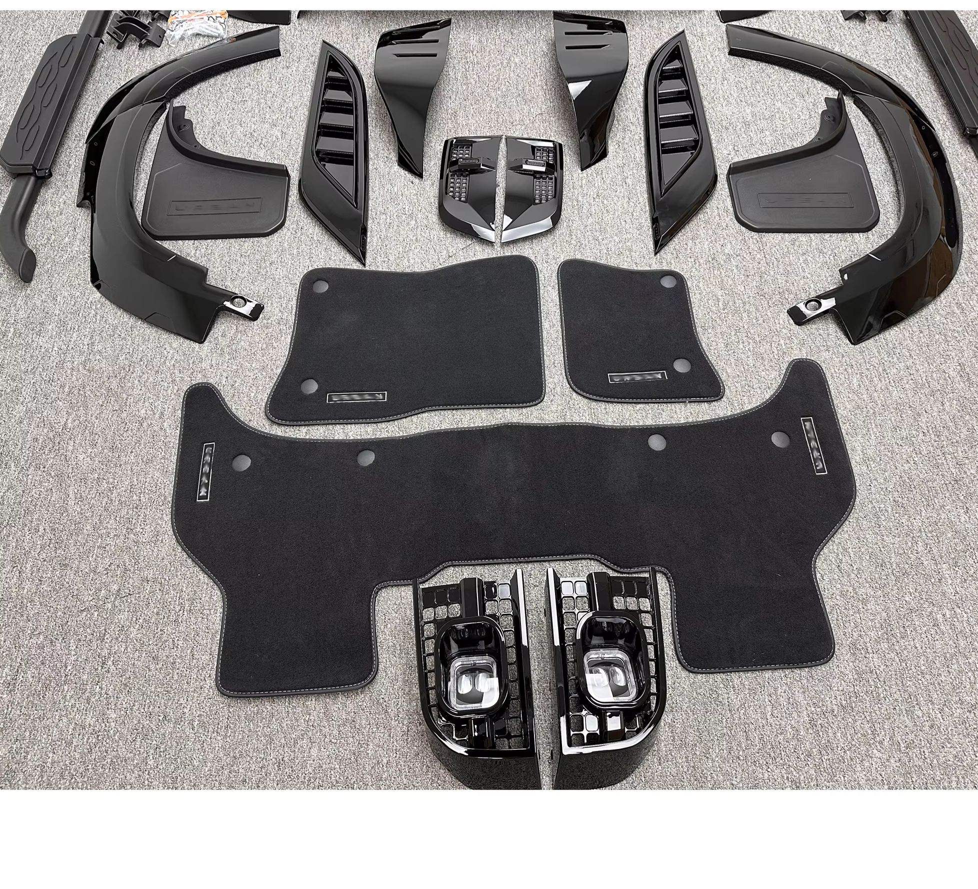 Urban Style Body Kit Glossy Black for Land Rover Defender 90 110 With Pedal Tire Cover Fog Light High Quality