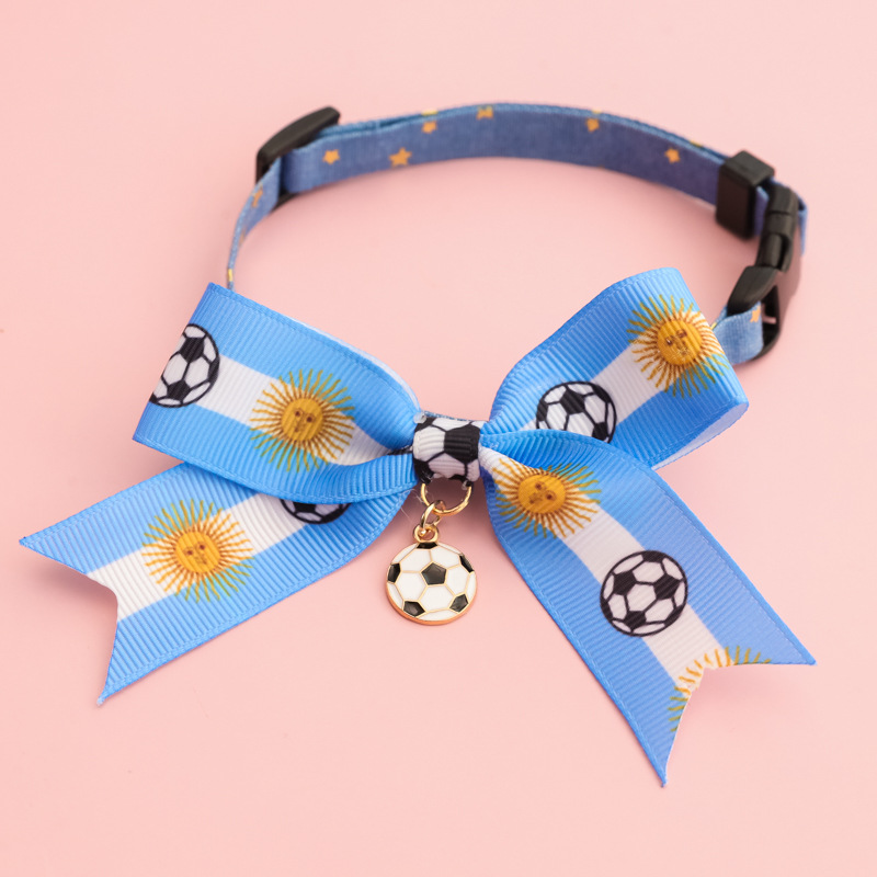 2026 World Cup Football Pet Collar for Kittens and Dogs with Bowknot Safety Buckle and National Team Flag Decoration