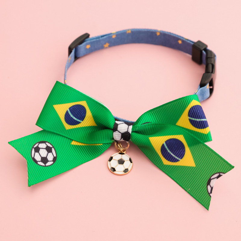 2026 World Cup Football Pet Collar for Kittens and Dogs with Bowknot Safety Buckle and National Team Flag Decoration