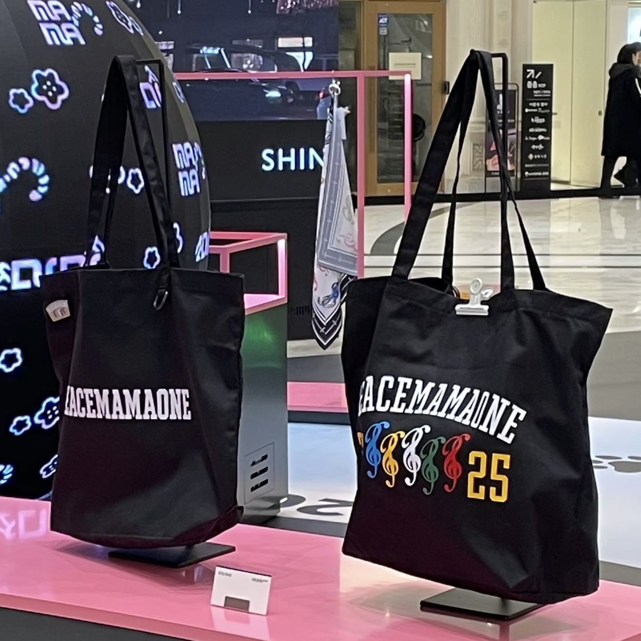 GD G-DRAGON  Peaceminusone x 2025 MAMA Awards Eco Bag Black