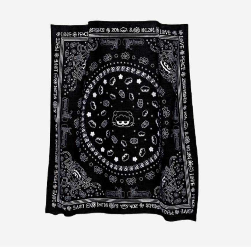 G-Dragon co-branded 《 ZO & FRIENDS 》ZOA 