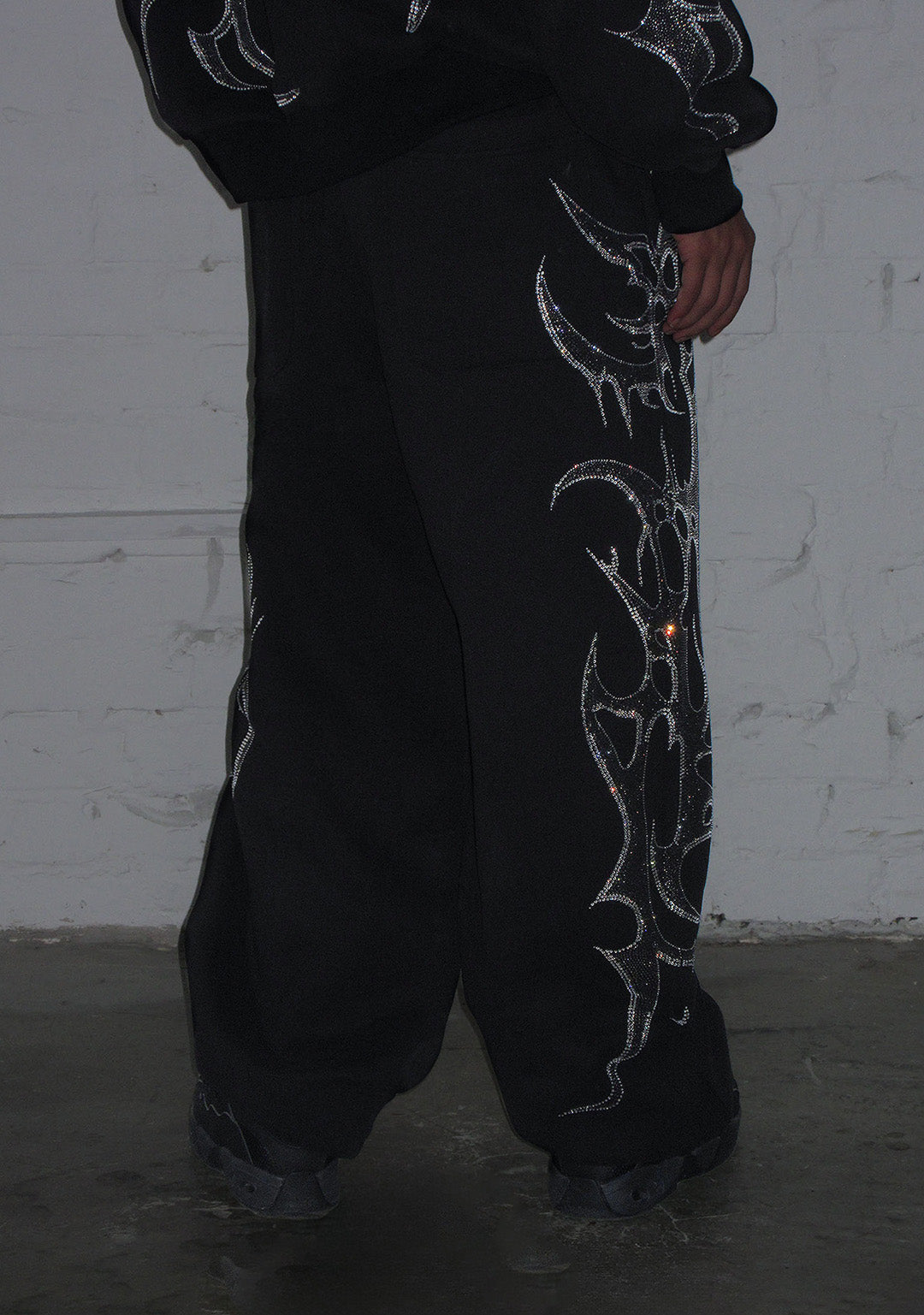 Luxeapperal™  OVERSIZED SWEATPANTS BLACK