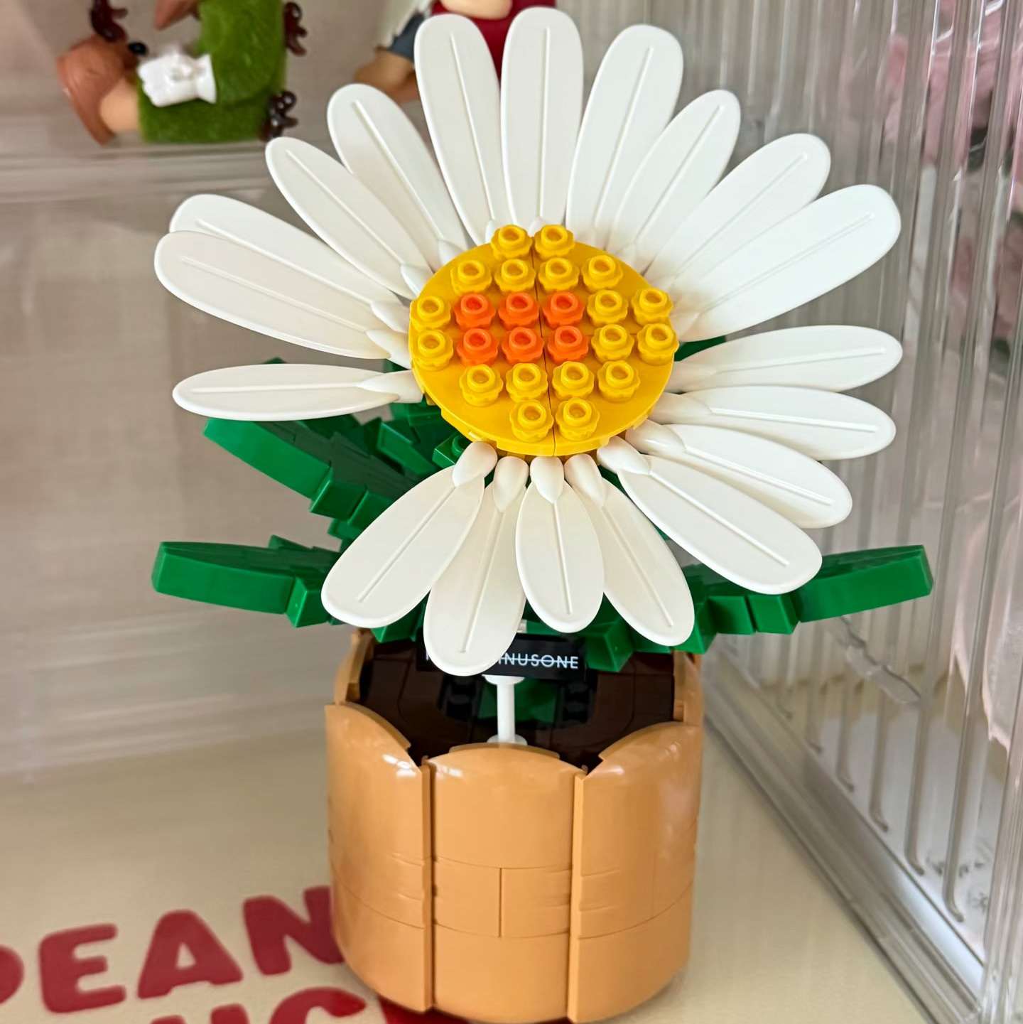 GD  G-DRAGON Daisy Building Blocks