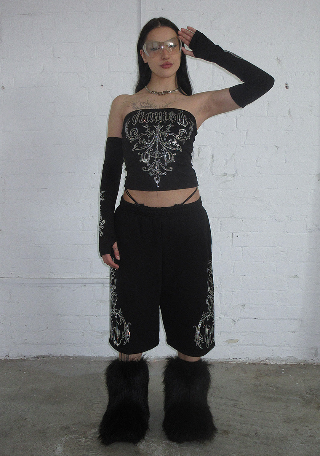 Luxeapperal™  OVERSIZED SWEATSHORTS BLACK
