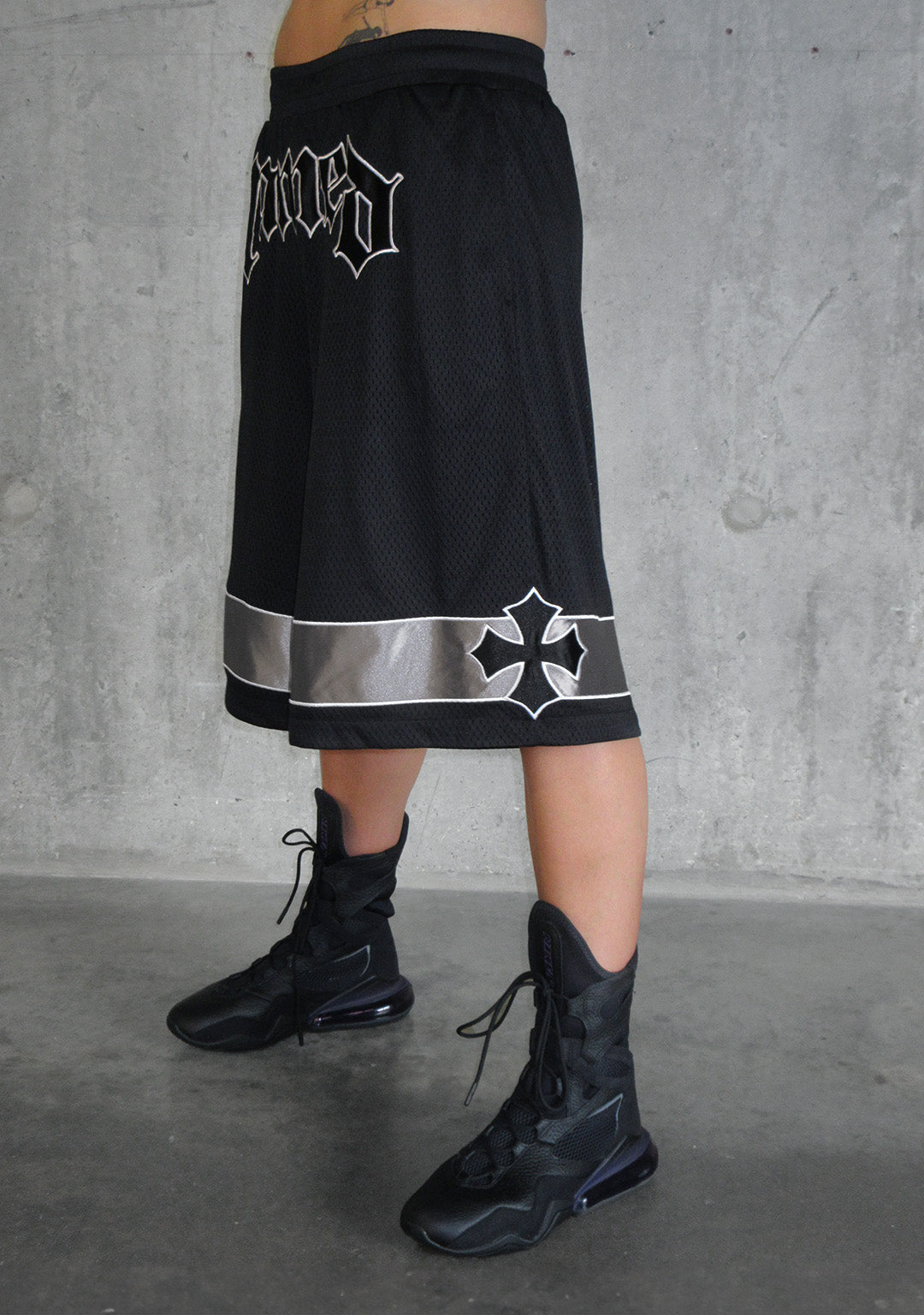 Luxeapperal™  AIRTEX MESH OVERSIZED SHORTS BLACK