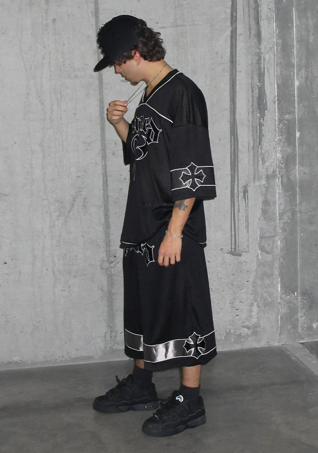 Luxeapperal™  AIRTEX MESH OVERSIZED SHORTS BLACK