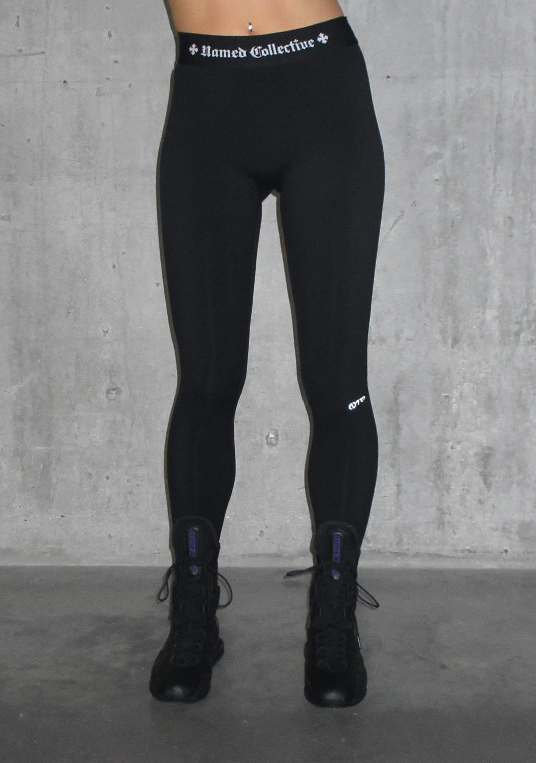 Luxeapperal™  OLD ENGLISH LEGGINGS BLACK
