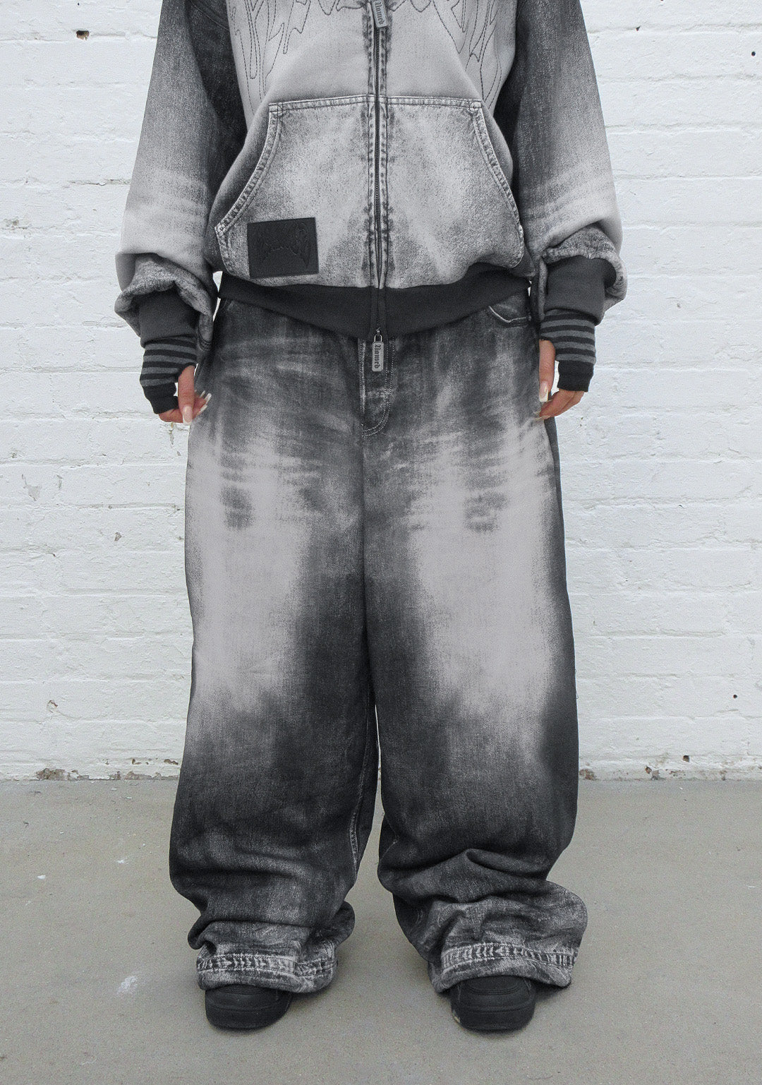 Luxeapperal™  DENIM EFFECT OVERSIZED SWEATPANTS WASHED BLACK