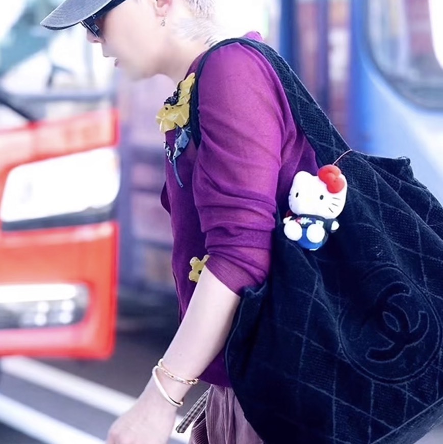 GD-Same style  Jisoo-Same style  Sanrio  Hello Kitty 