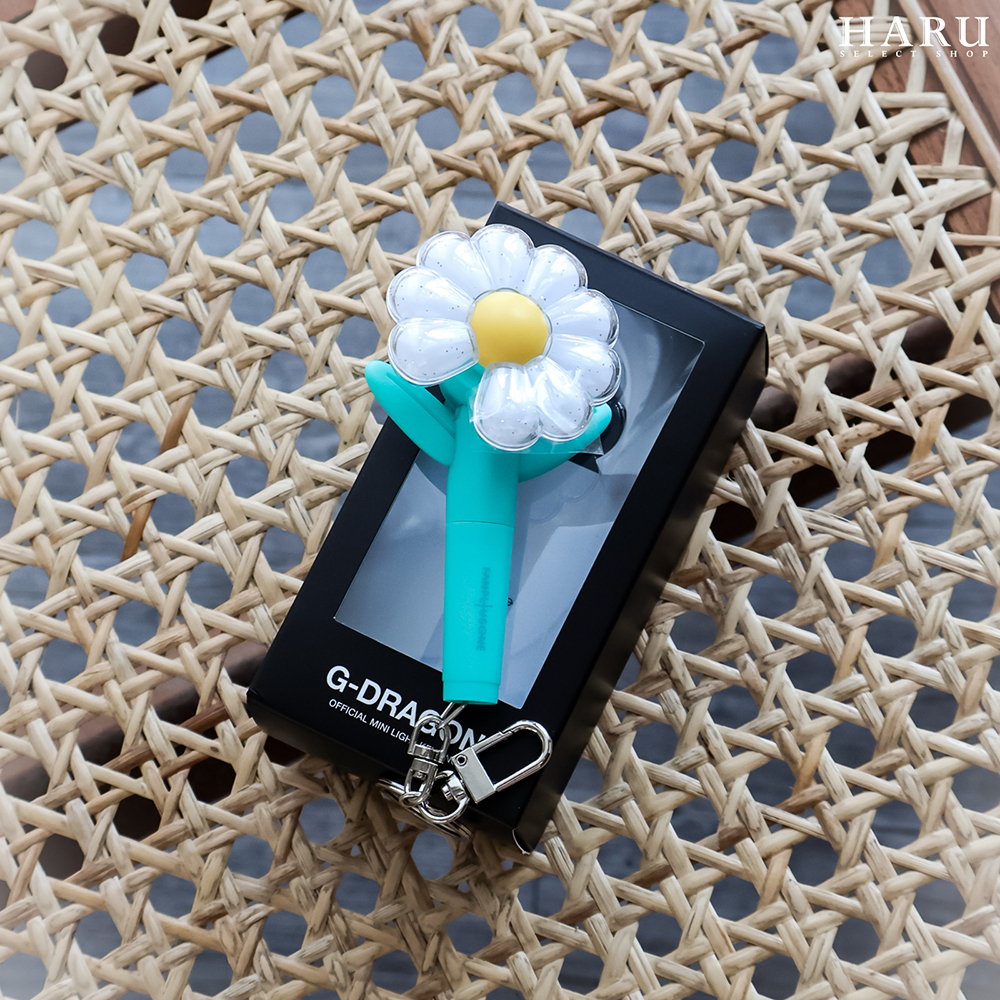 GD G-DRAGON Ubermensch Official Mini Light Keyring Mint 