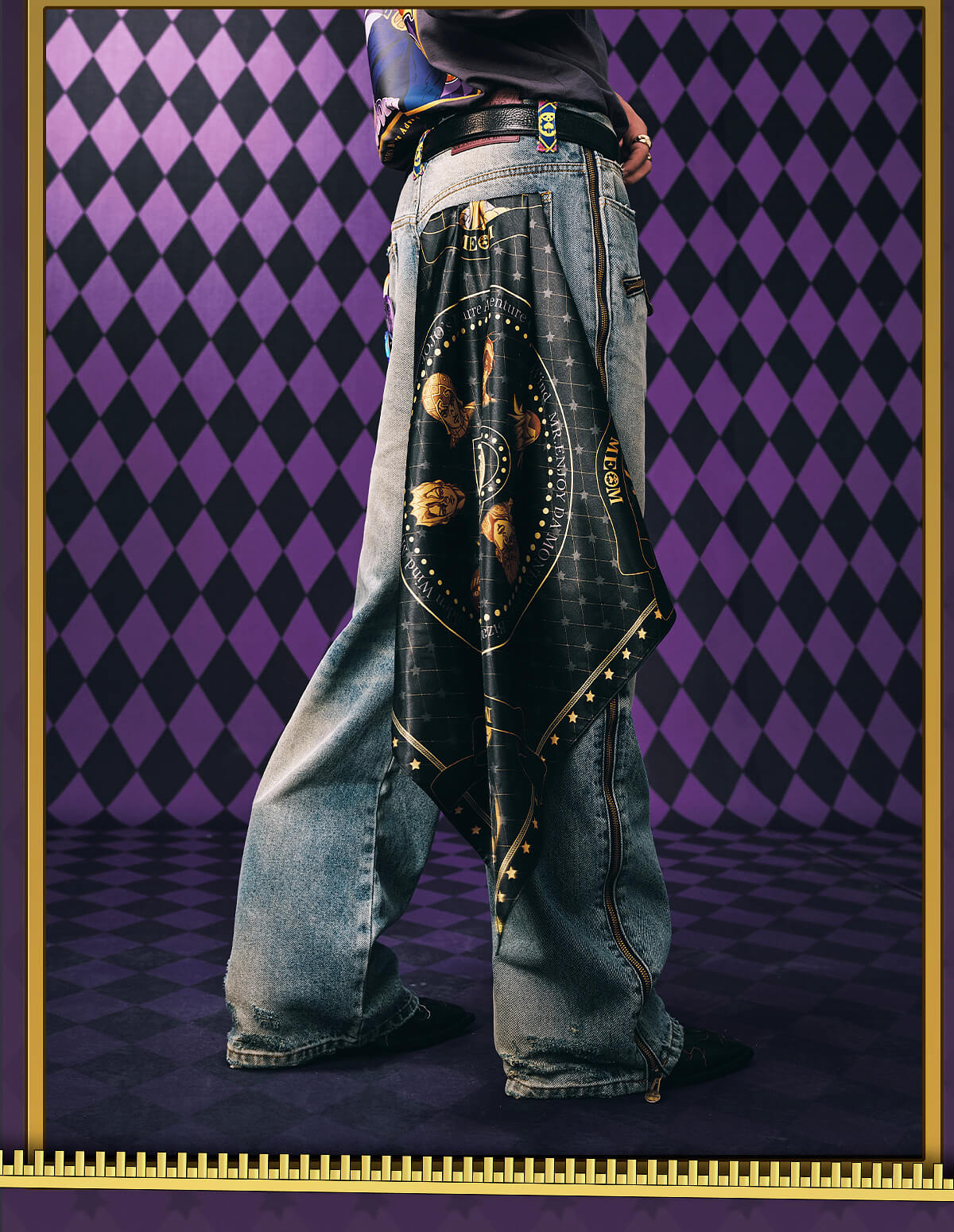 JOJO  Character Print Scarf