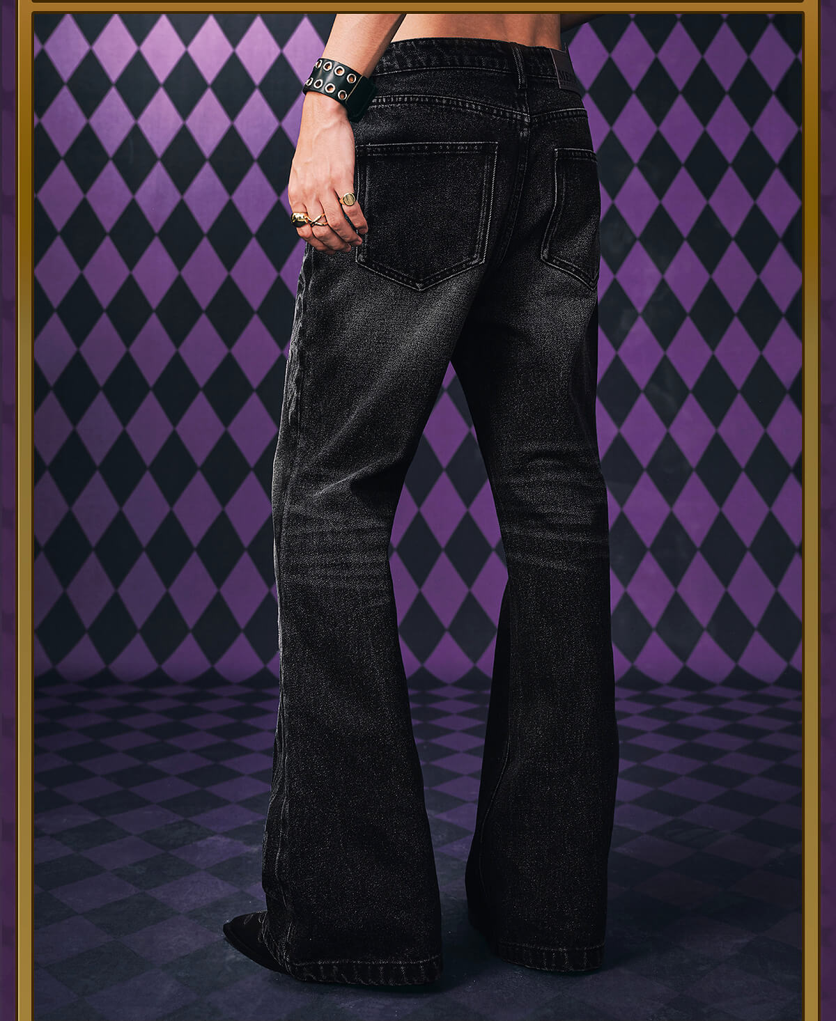 JOJO  Icon Embroidery Washed Distressed Jeans