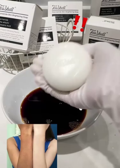 Bőrtónus-Egységesítő Niacinamide Szappan (100g) – Háromszoros Tisztító Formula (Alfa-Arbutin + Tranexámsav), 8 Aktív Hatóanyag, EU-Szabvány Szerinti Biztonság – Hivatalos 50% Raktárkisöprés!