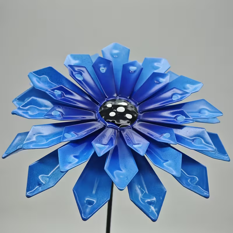 Vibrant Metal Zinnia Flower Garden Stake 🎨 | Rust-Proof Iron Yard Art with Stake