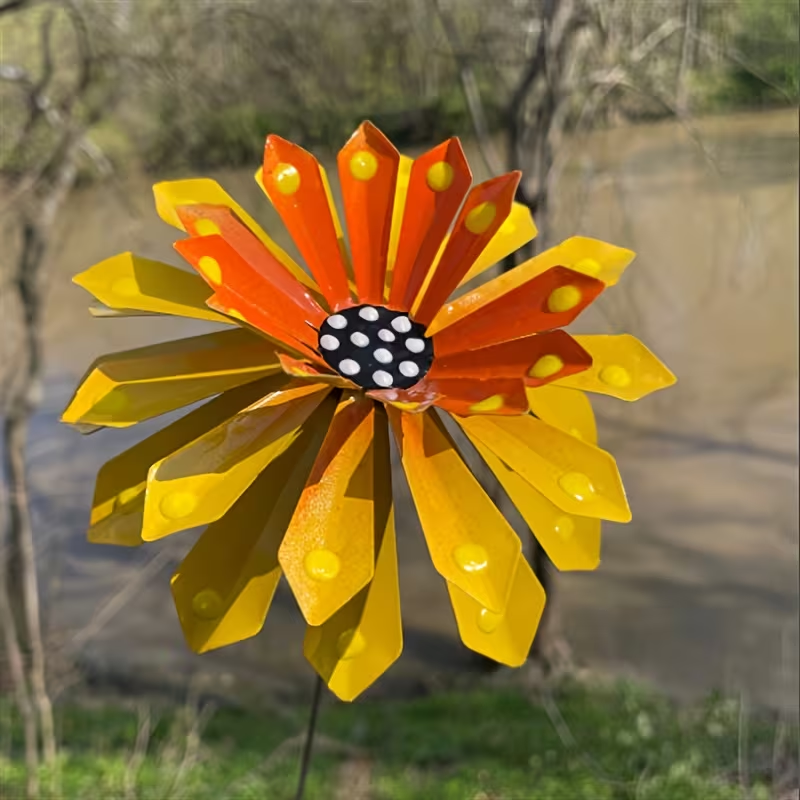 Vibrant Metal Zinnia Flower Garden Stake 🎨 | Rust-Proof Iron Yard Art with Stake