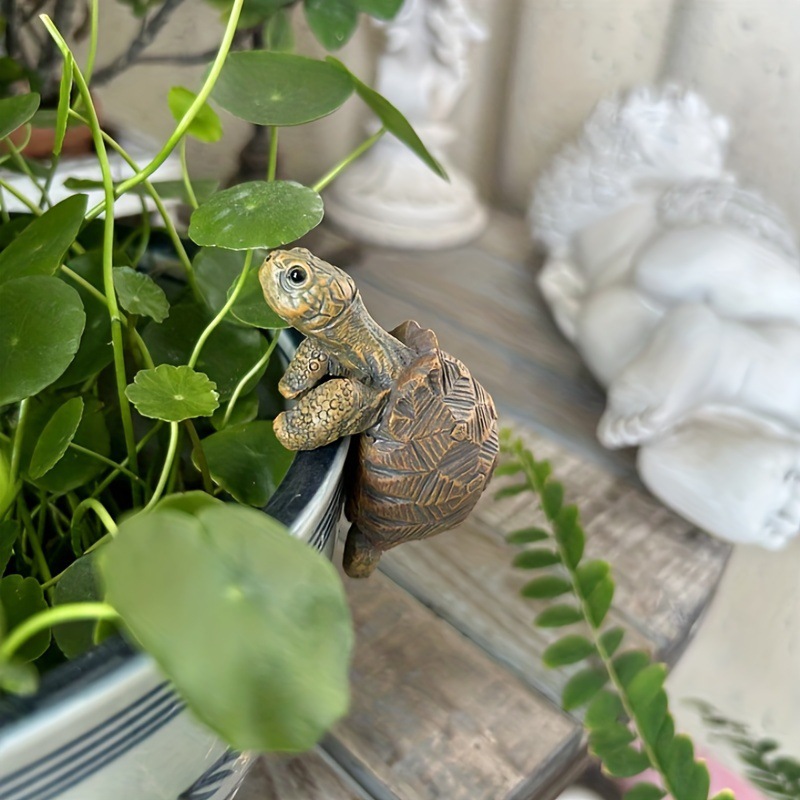 Vintage Climbing Turtle Resin Decor 🐢 | Garden & Planter Pot Hanging Ornament