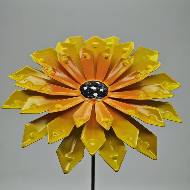 Vibrant Metal Zinnia Flower Garden Stake 🎨 | Rust-Proof Iron Yard Art with Stake