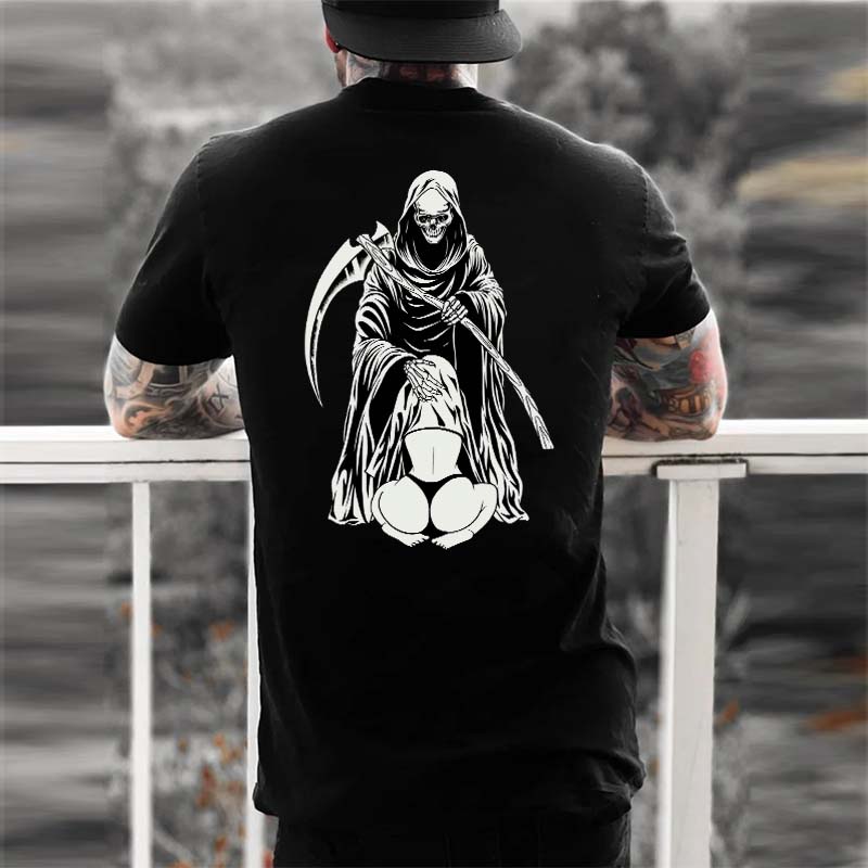 Hiding In The Reaper Crotch Printed Men's T-shirt