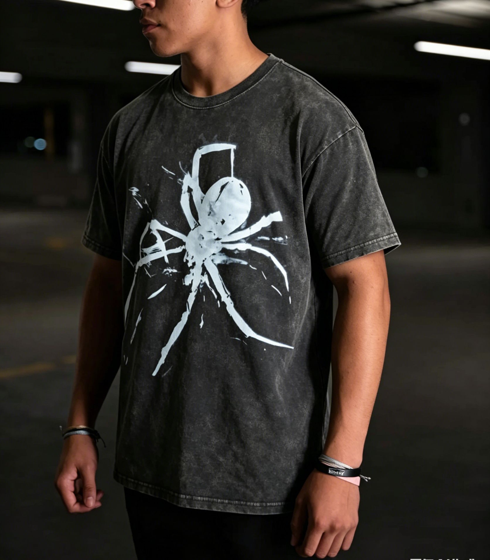 Spider Letter Graphic T-Shirt 