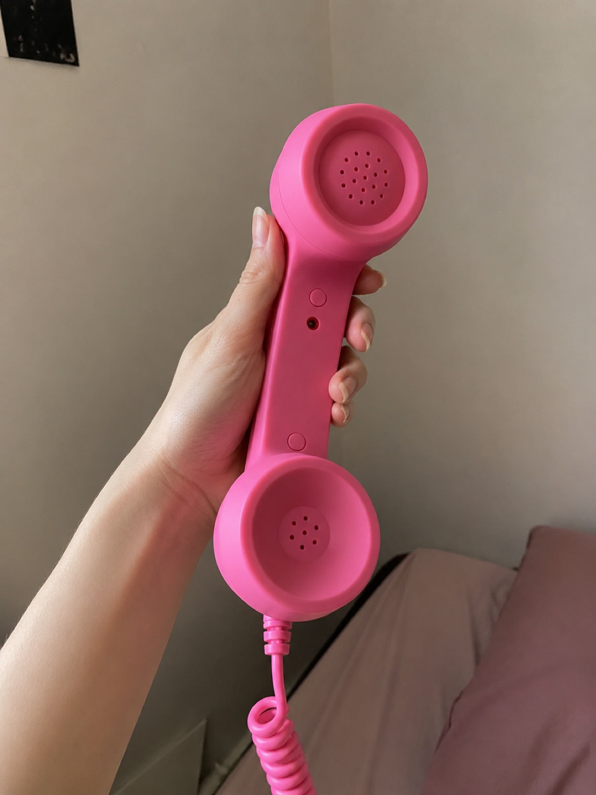 &ldquo;Fits nicely in the hand.&rdquo;