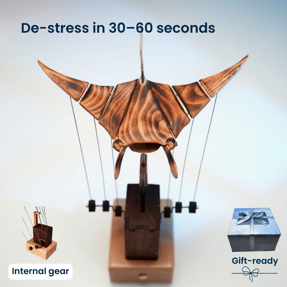 Geruikang Handcrafted Wooden Manta Ray Automaton