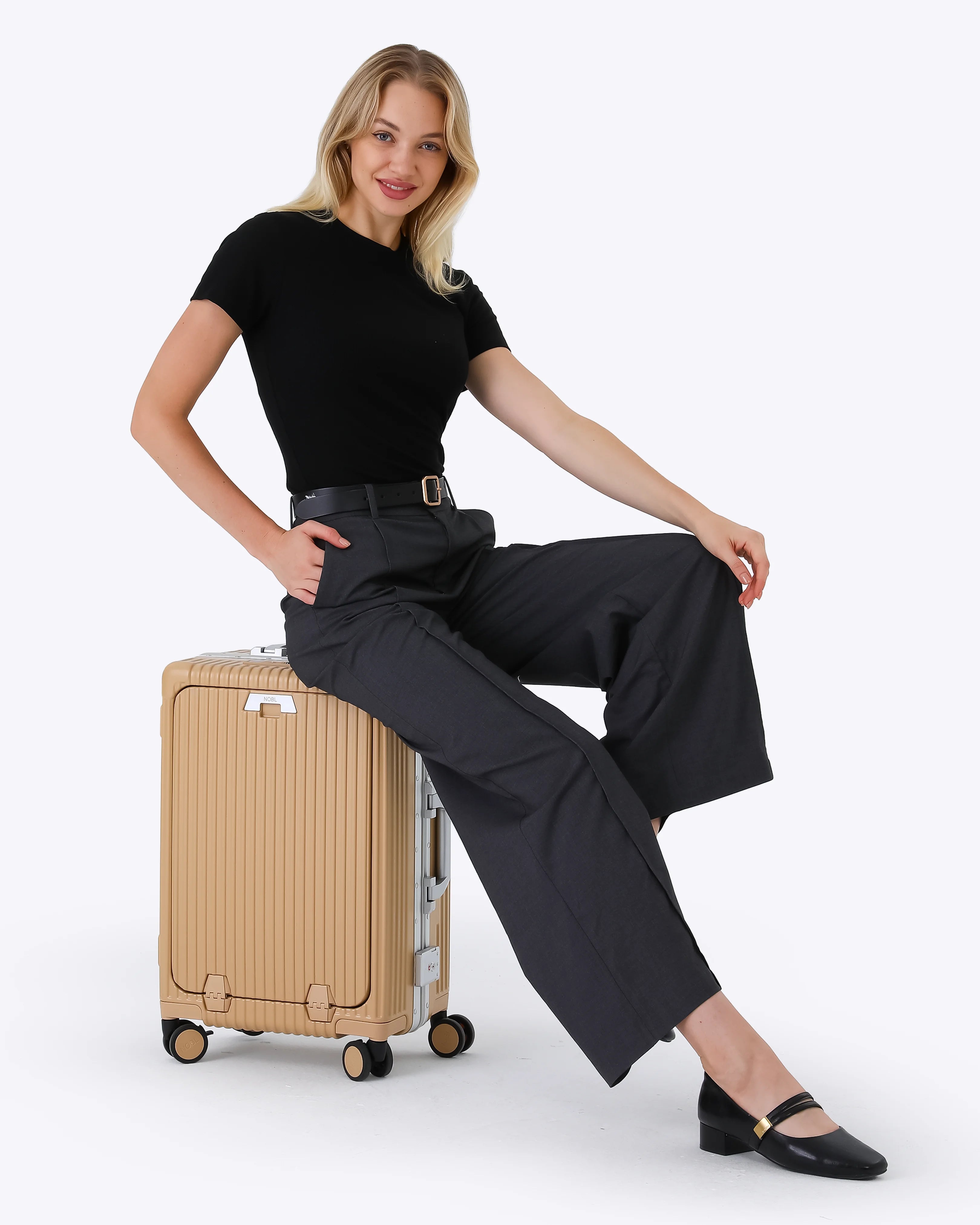 All-in-One Smart Carry-On Suitcase with GPS Tracking, Front Laptop Pocket, USB Charger & Cup Holder