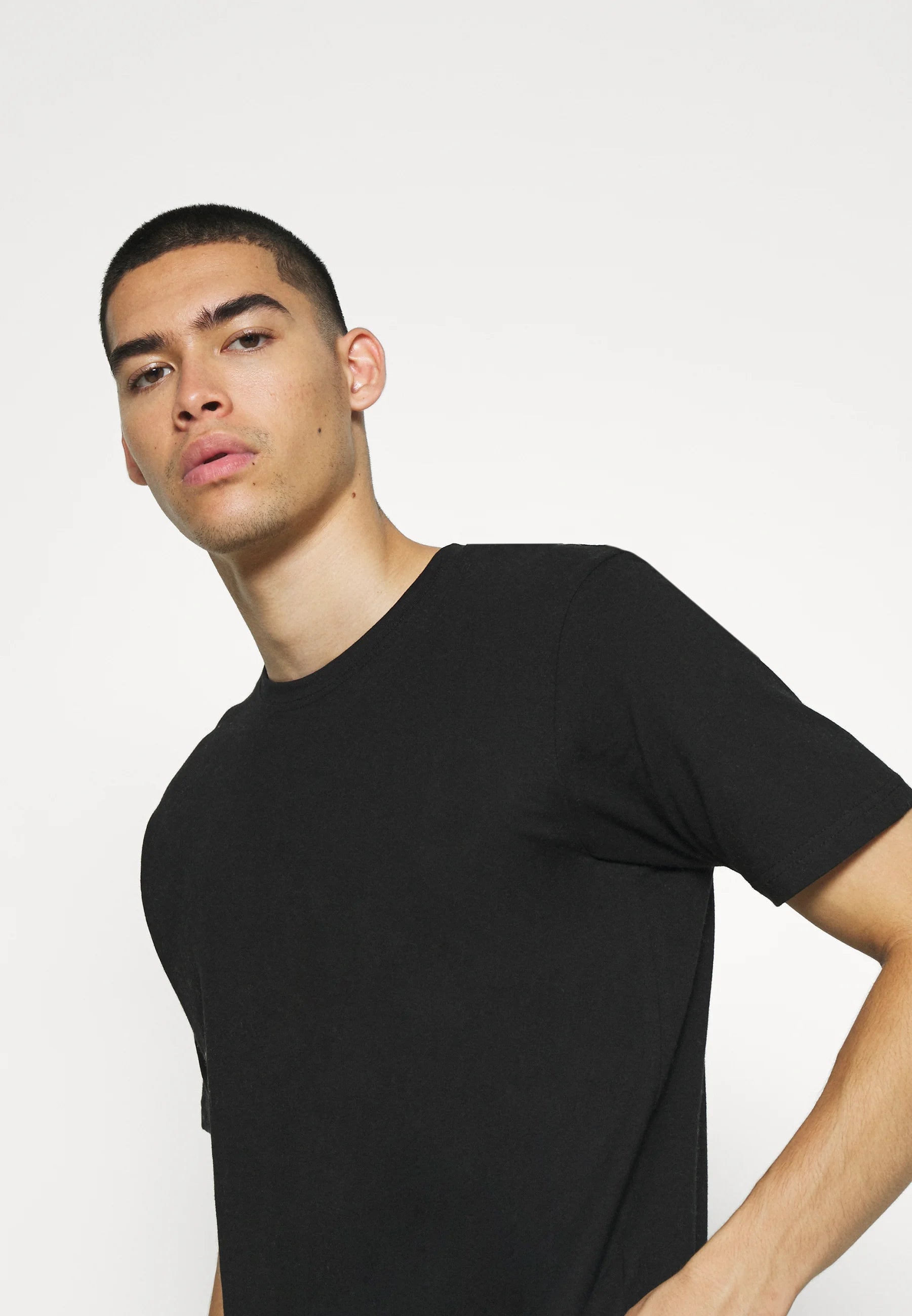 Classic Crew Neck T-shirts