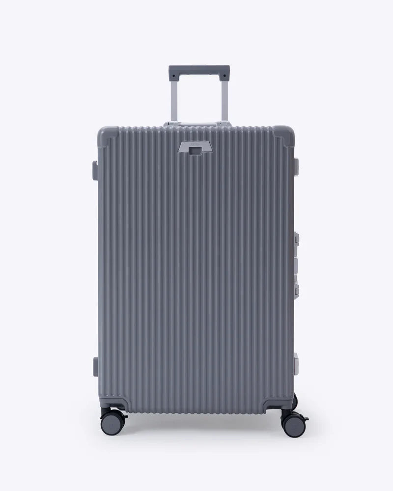 Smart Carry-On Suitcase for Students & Frequent Travellers