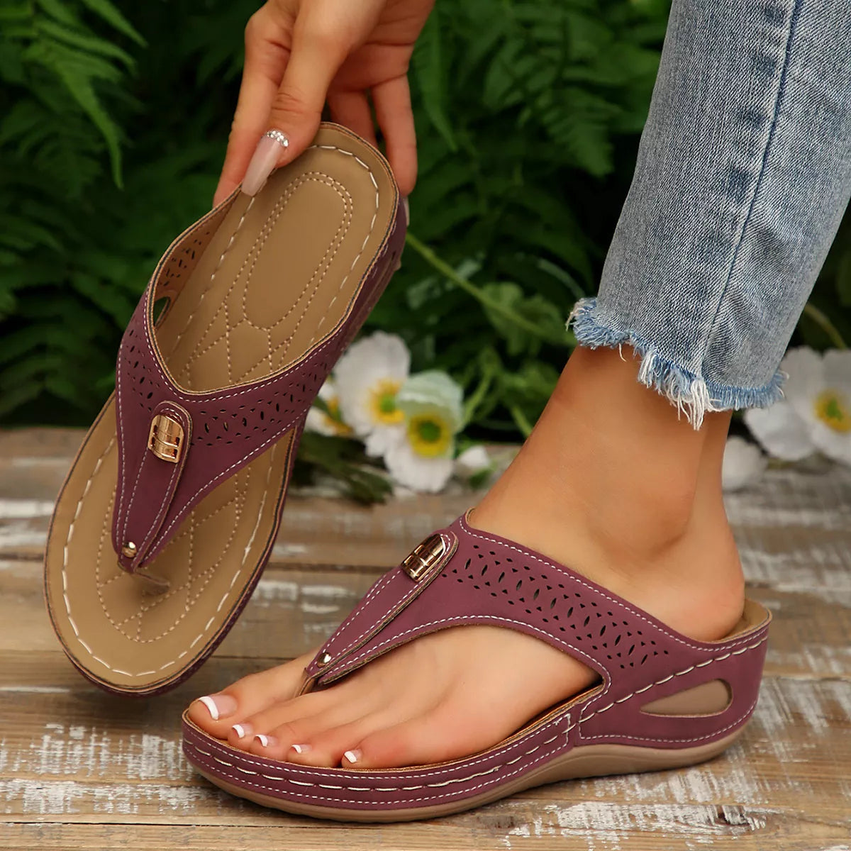 LAST DAY 70% OFF ✨ Women’s Breathable Comfort Walking Sandals – Arch Support & Non-Slip Sole