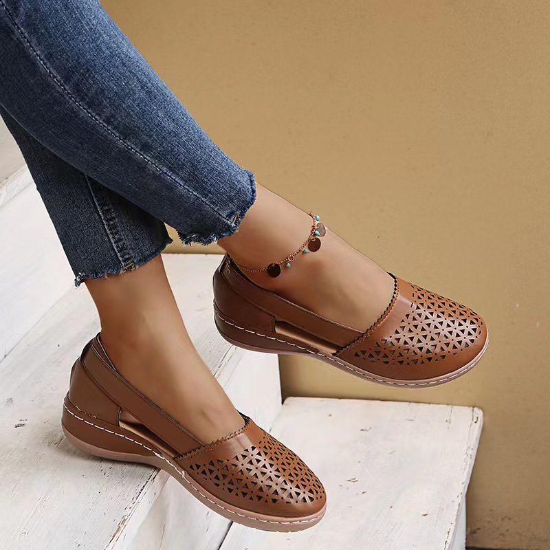 💝Last Day 70% OFF⭐Chic Women's Closed Toe Wedges - Wide & Large Size, Pain-Relief Arch Support