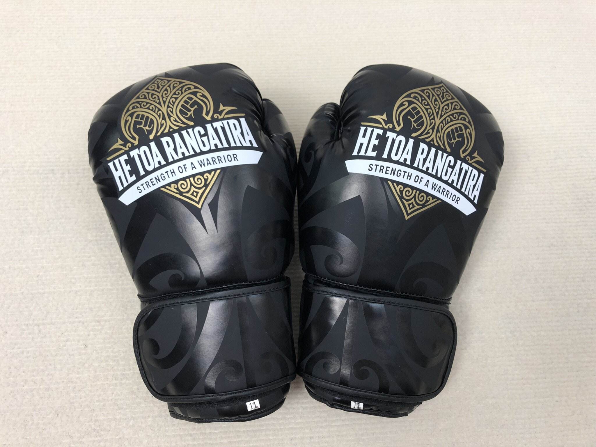 Black PU leather 12 oz MMA sports boxing gloves